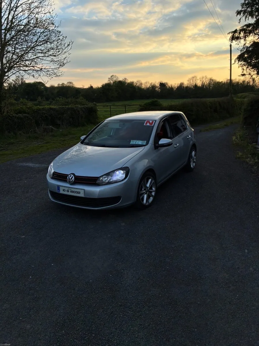 Volkswagen Golf 2010 - Image 1