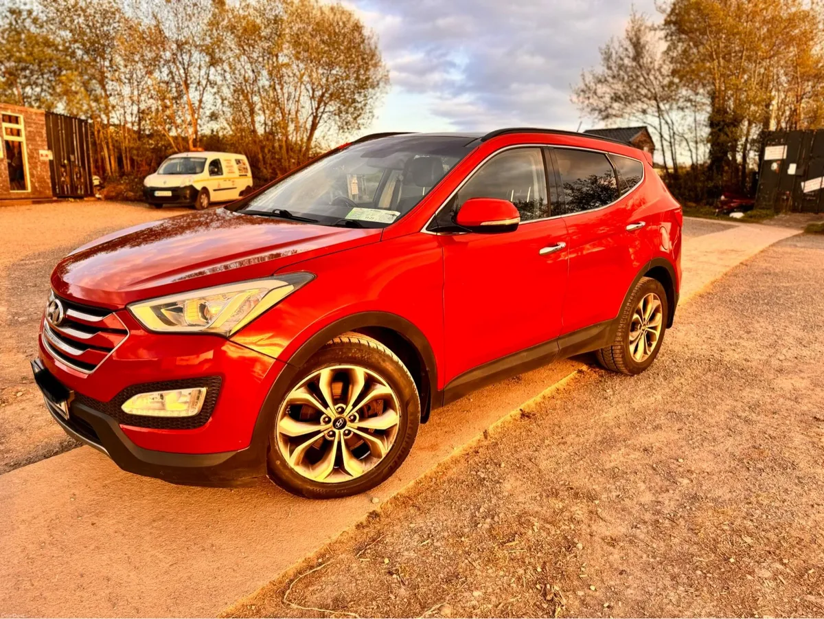 Hyundai Santa Fe (151 - 7-seater) - Image 1