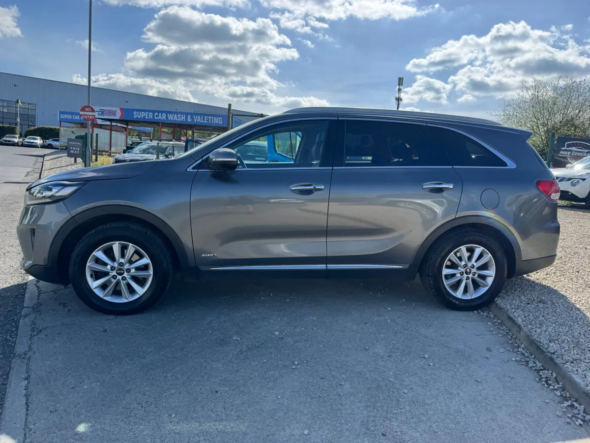 Kia Sorento 2018 K3 Hi Spec 4x4 mode - Image 3