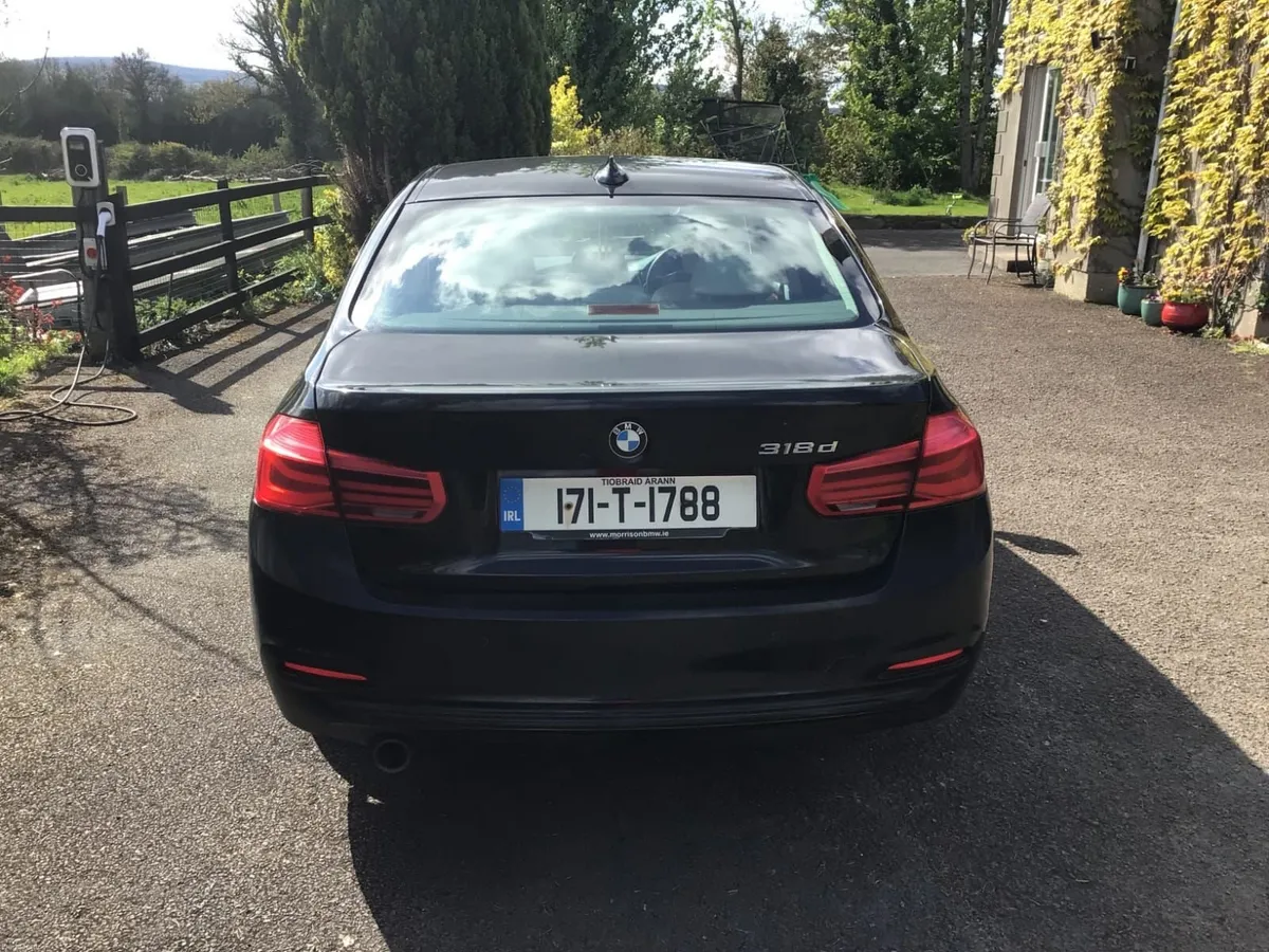 BMW 3-Series 2017 - Image 4