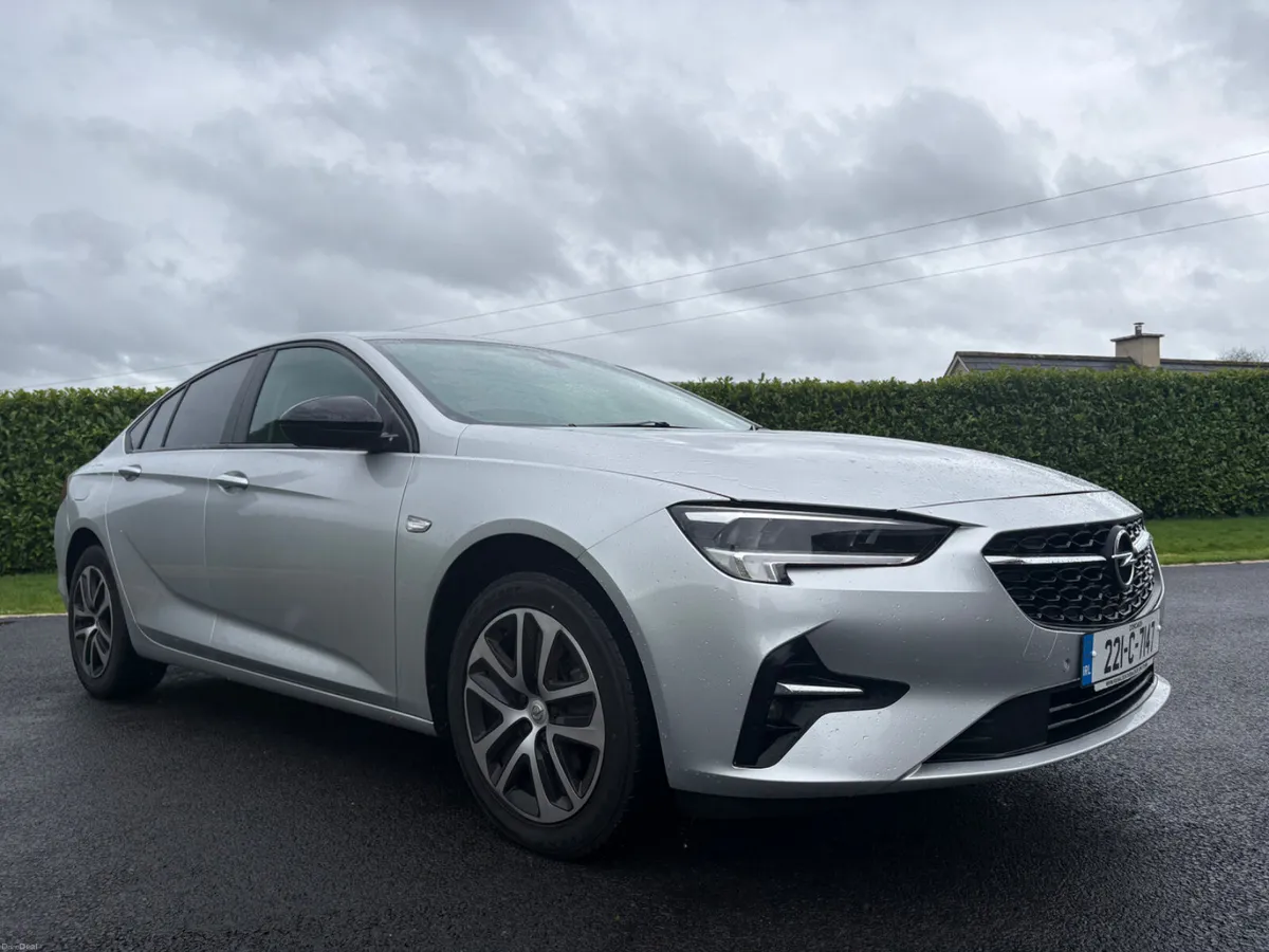 Opel Insignia 2022 - Image 1