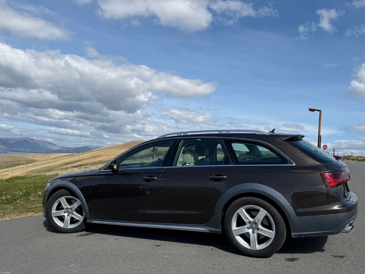 Audi A6 Allroad 2015 - Image 4