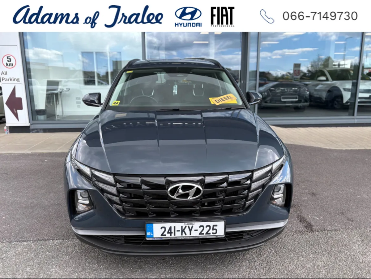 Hyundai Tucson EXECUTIVE 5DR - Image 2