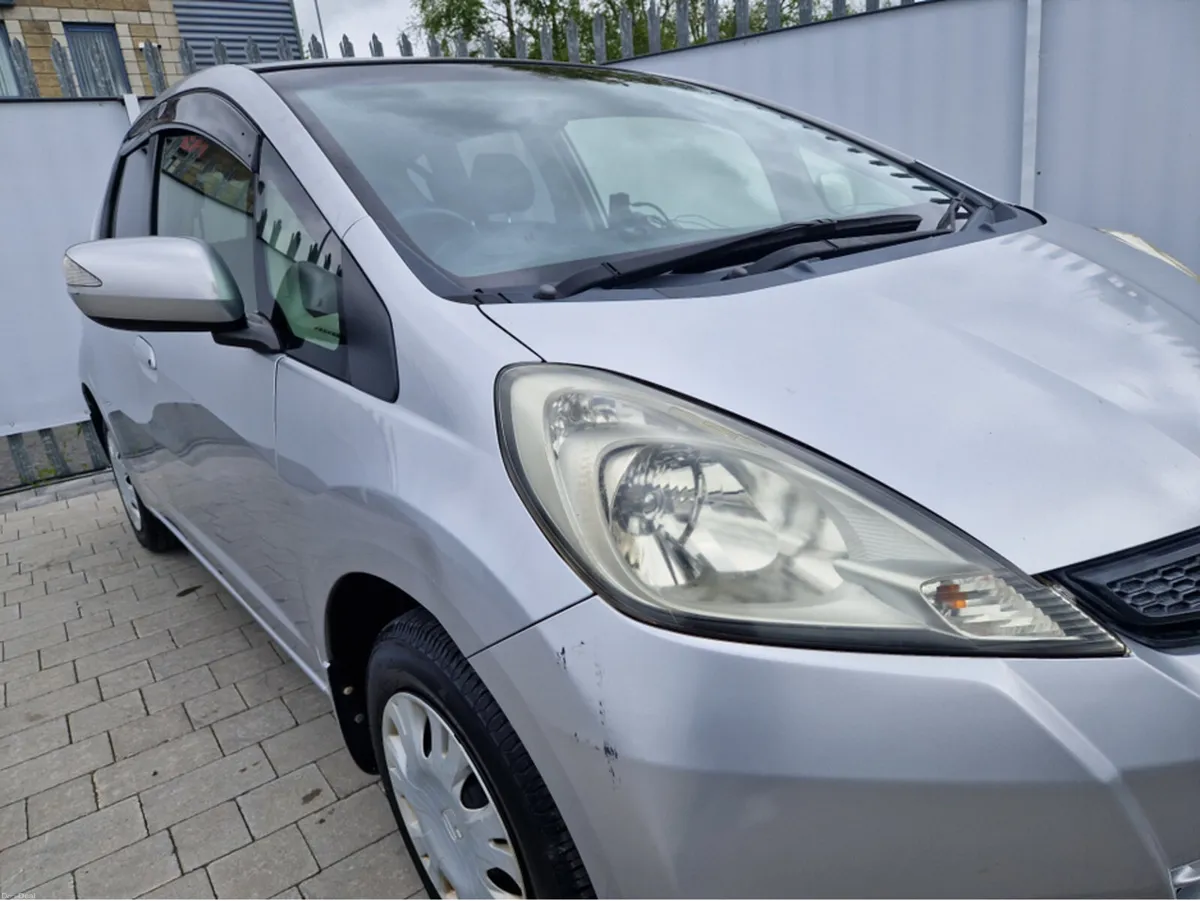 Honda Fit 1.3PETROL AUTO - Image 2