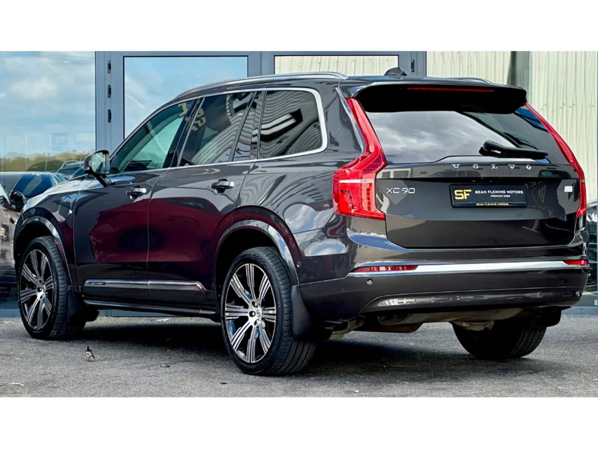 Volvo XC90 T8 PHEV ULTIMATE BRIGHT A AWD 5 - Image 3