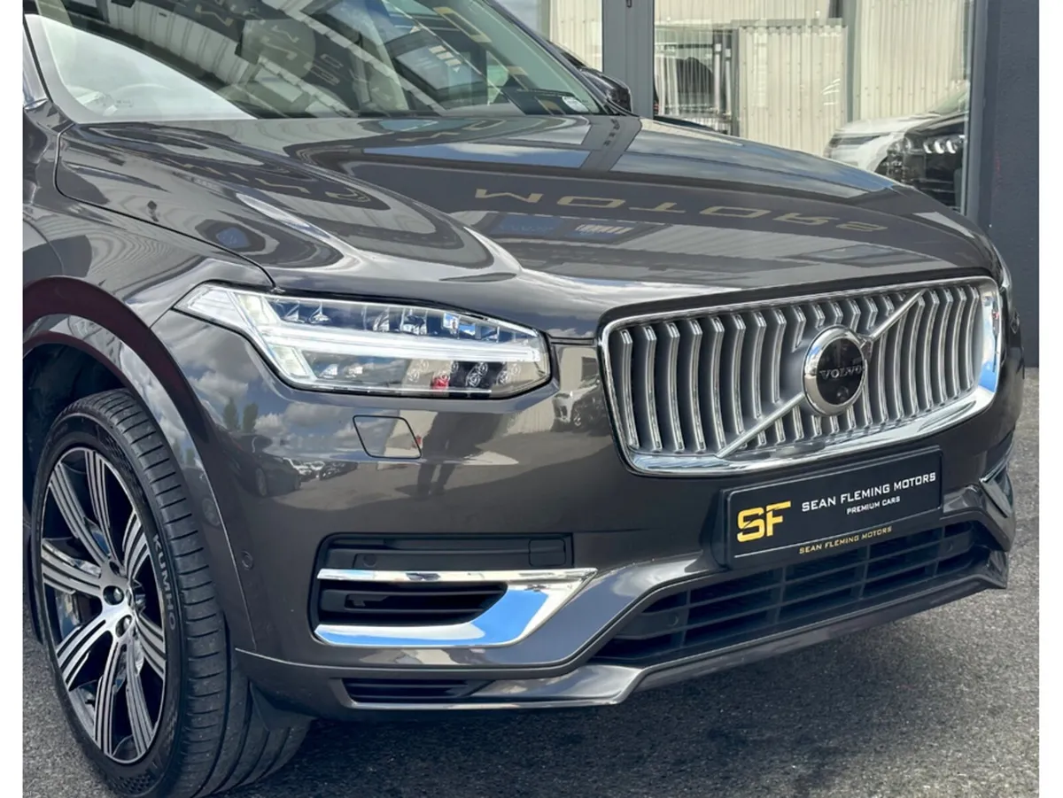 Volvo XC90 T8 PHEV ULTIMATE BRIGHT A AWD 5 - Image 4