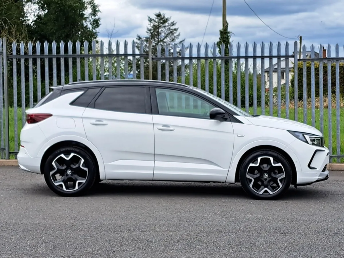 Opel Grandland ULTIMATE 1.5TD 130BHP 8 SPEED AUTOM - Image 4