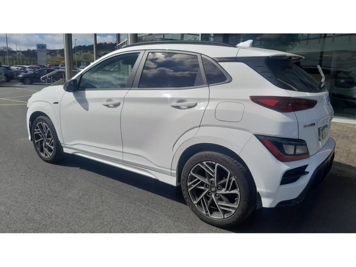Hyundai KONA KAUAI PETROL 5DR - Image 2