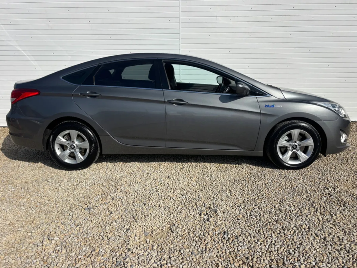 Hyundai i40 1.7 CRDI ACTIVE BL/DR 136 4DR - Image 4