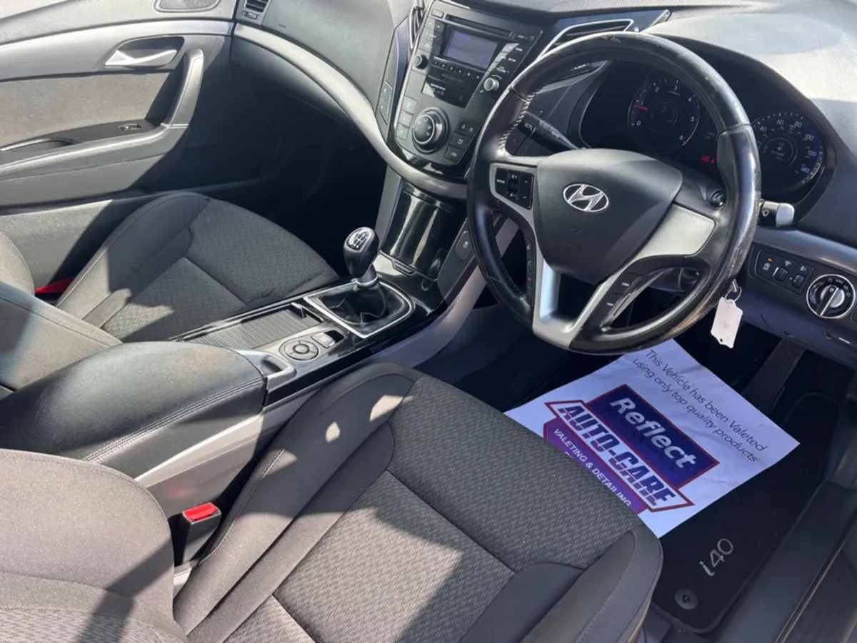 Hyundai i40 1.7 CRDI ACTIVE BL/DR 136 4DR - Image 2