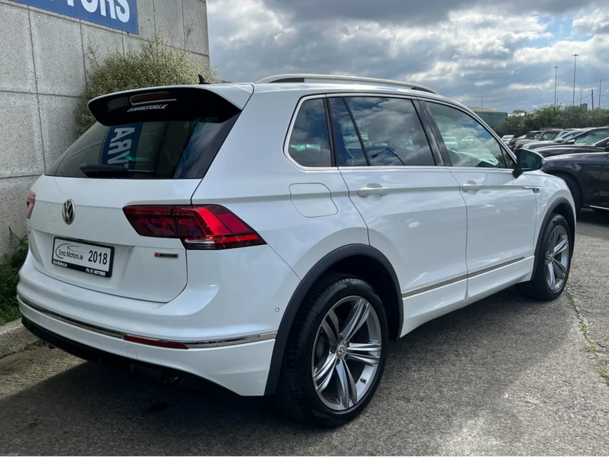 Volkswagen Tiguan R-LINE 4MOTION AWD AUTOMATIC 2.0 - Image 4