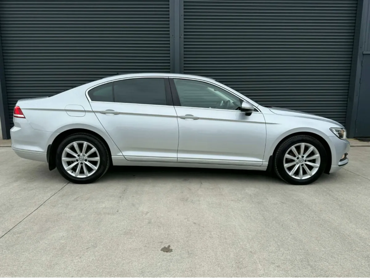 Volkswagen Passat 2.0 TDI SE BUSINESS BLUEMOTION 1 - Image 3