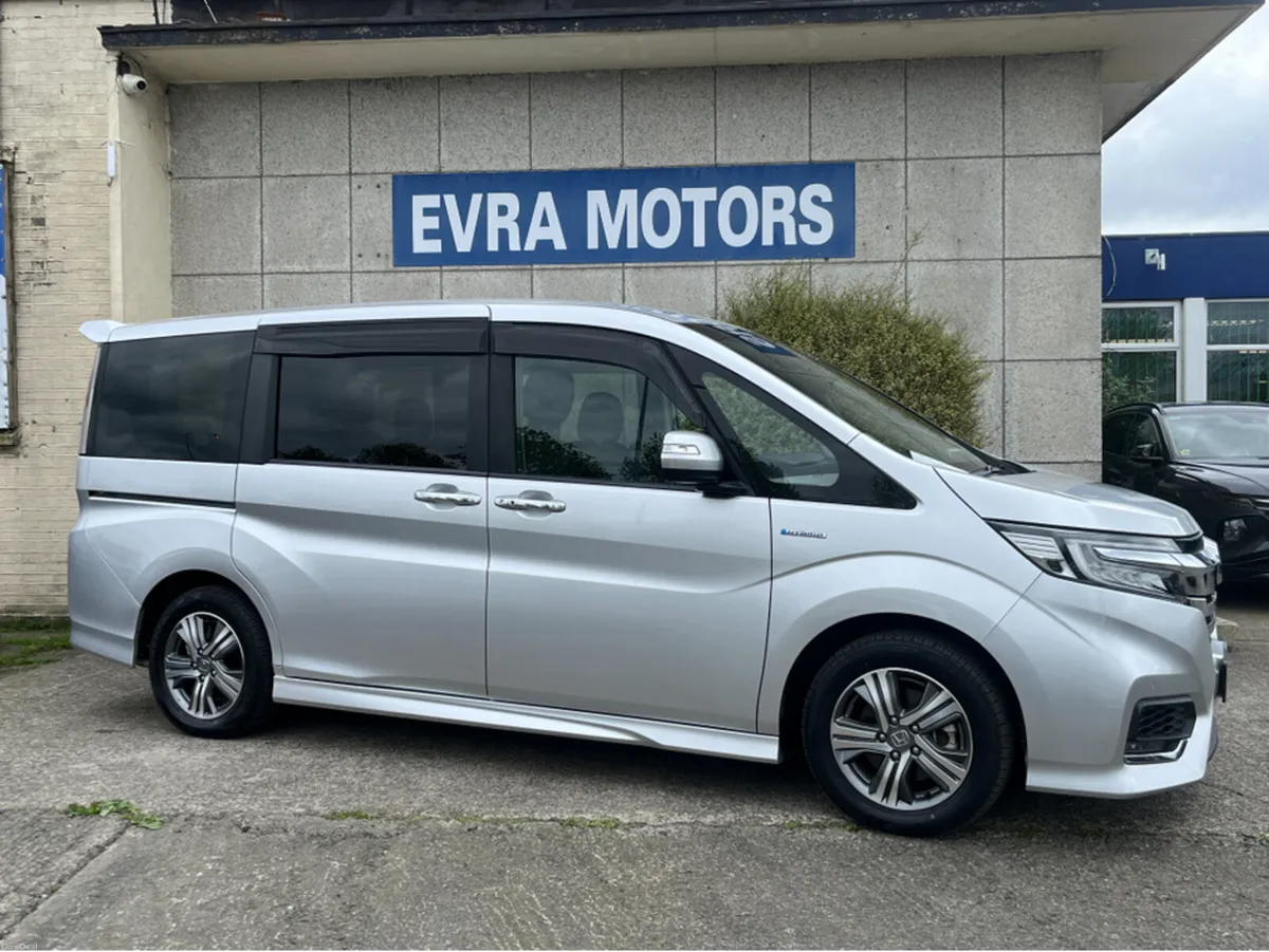 Honda Stepwagon 7 SEATER SPADA G AUTOMATIC HYBRID - Image 2