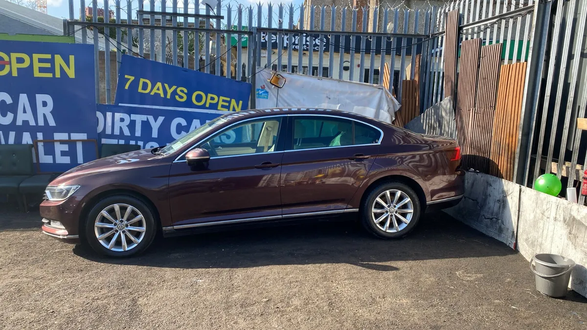 Volkswagen Passat 1.6 Highline - Image 2