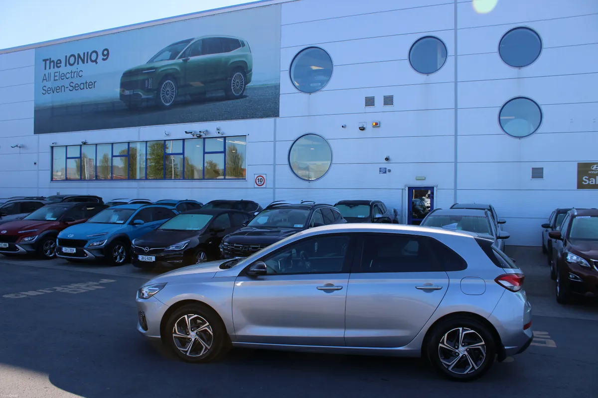 Hyundai i30 2022 - Image 2