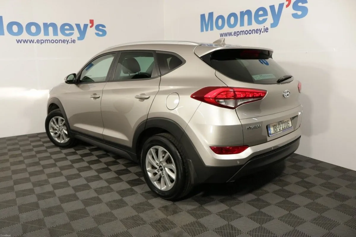 Hyundai Tucson EXECUTIVE 1.6L PETROL SUV - Image 4