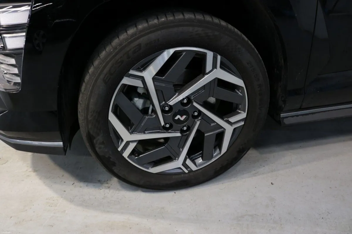 Hyundai KONA N LINE HYBRID 1.6L PETROL AUTOMATIC - Image 4