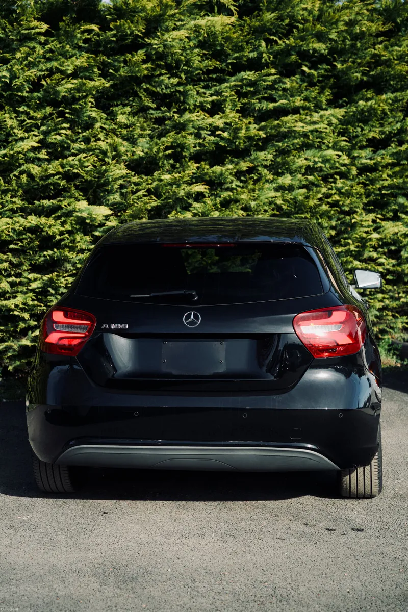 Mercedes-Benz 1.6  A180 2017 - Image 4