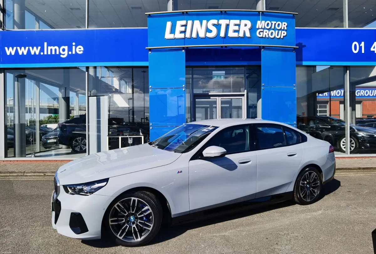 BMW I5 84KWH EDRIVE40 M SPORT **HARMON/KARDON** - Image 1