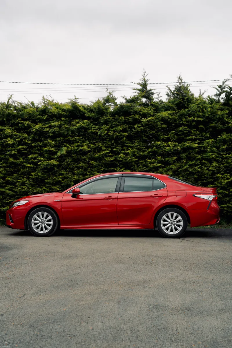 Toyota Camry 2.5 WS 2018 - Image 2