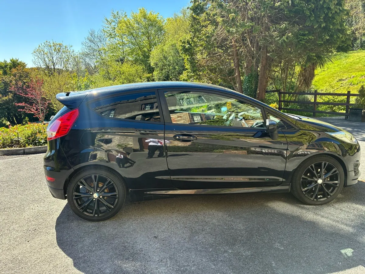 Ford fiesta - Image 3