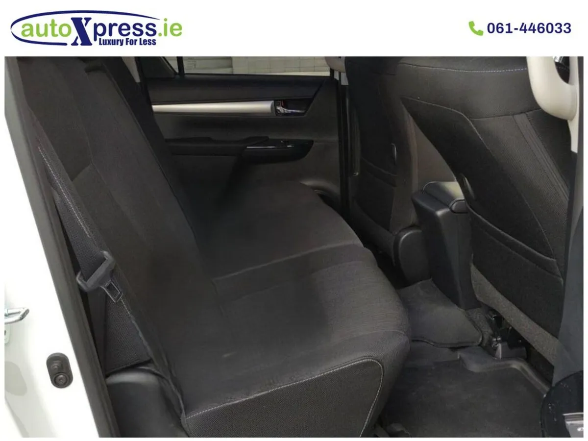 Toyota Hilux 4WD Z, ULTRA Low mileage, 360 camera - Image 4