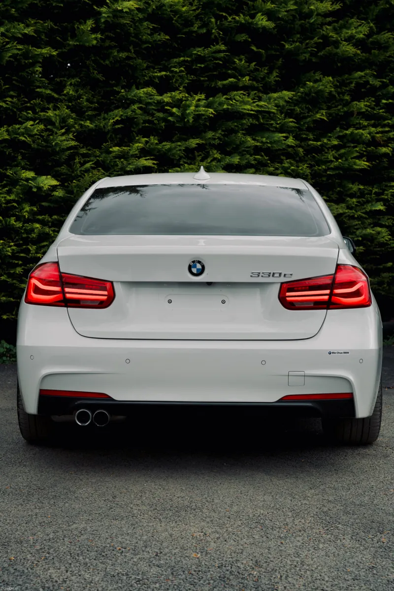 BMW 330e 2.0 M Sport 2016 - Image 4