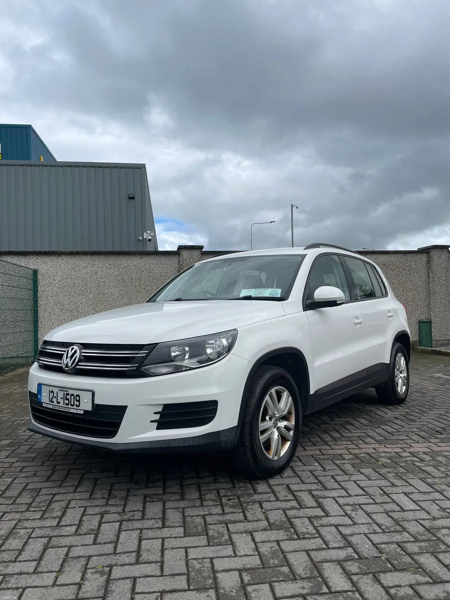 ** NCT 09/26 ** VW TIGUAN - Image 1