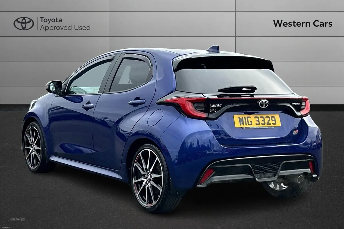 Toyota Yaris 1.5 VVT-h GR SPORT E-CVT Euro 6 (s/s) - Image 4