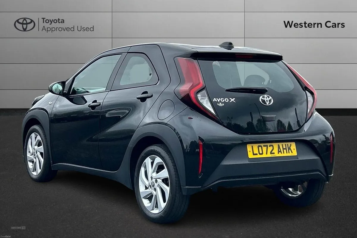 Toyota Aygo X 1.0 VVT-i Pure Euro 6 (s/s) 5dr - Image 4