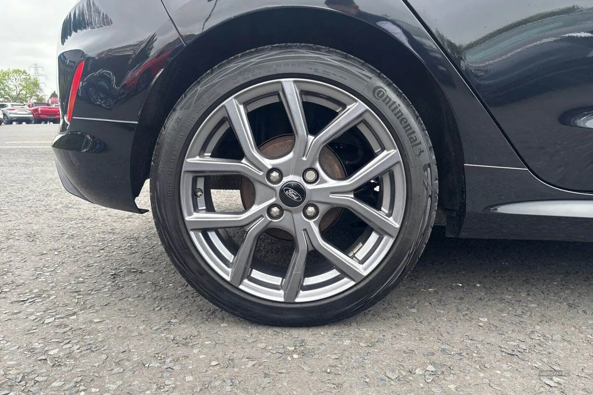 Ford Fiesta 1.0T 100PS ST-Line in Black with 21K - Image 6