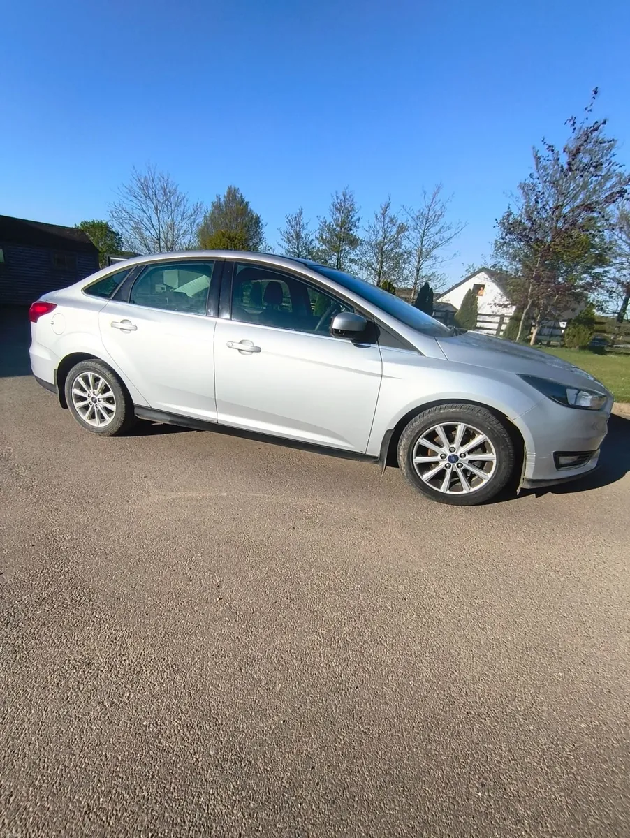 Ford Focus Titanium - 1 Owner - Really Low Mileage - Image 4