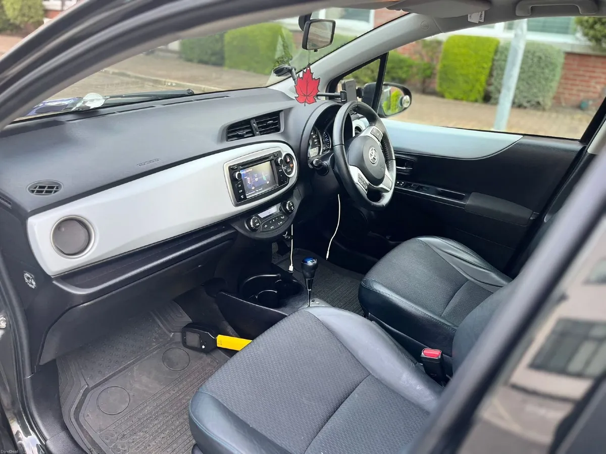 Toyota Yaris 2014 - Image 4