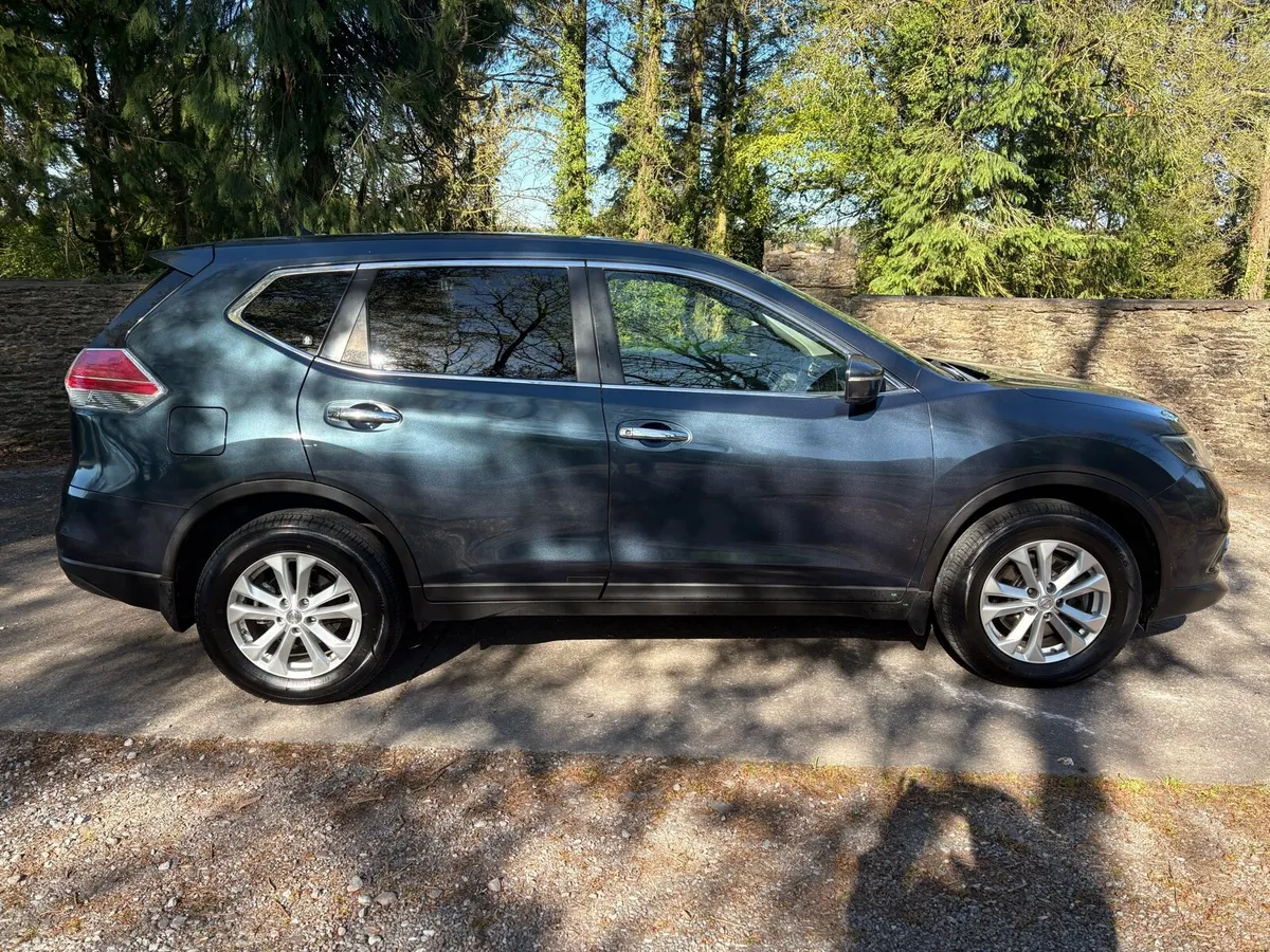 7 SEATER NISSAN XTRAIL 1.6 DIESEL - Image 2