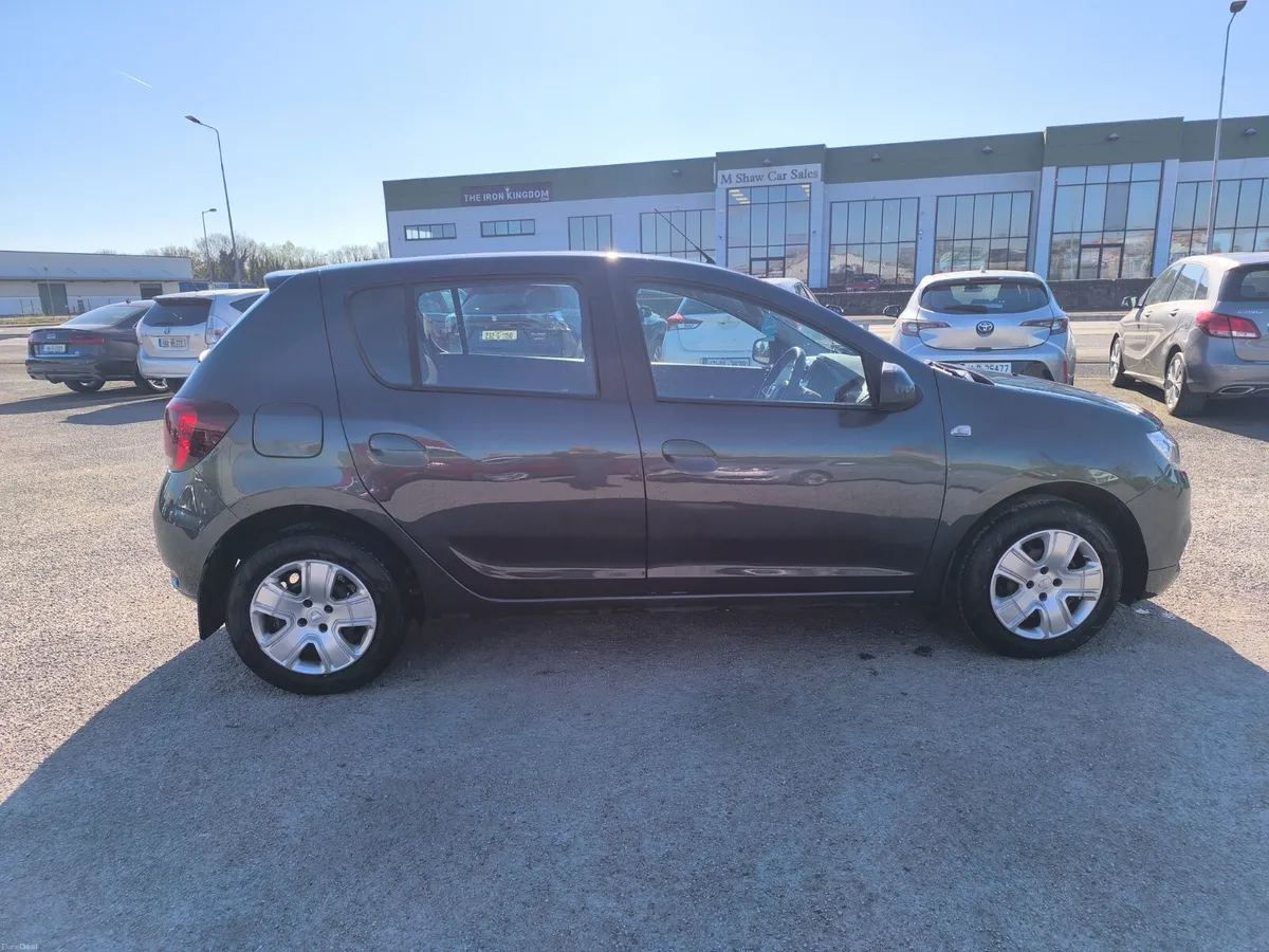 202 Dacia Sandero  1.0. 7950 euro - Image 3