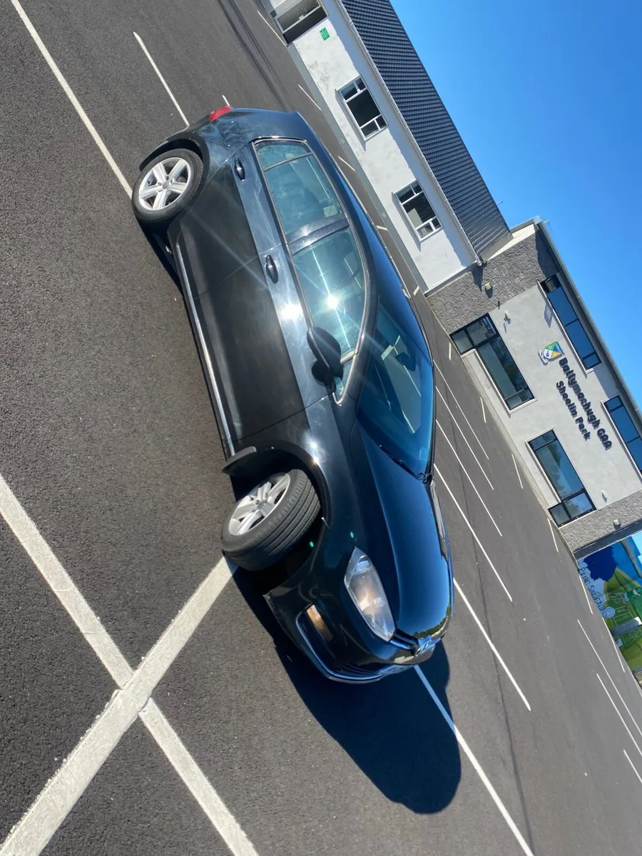 Volkswagen Golf 2014 - Image 2