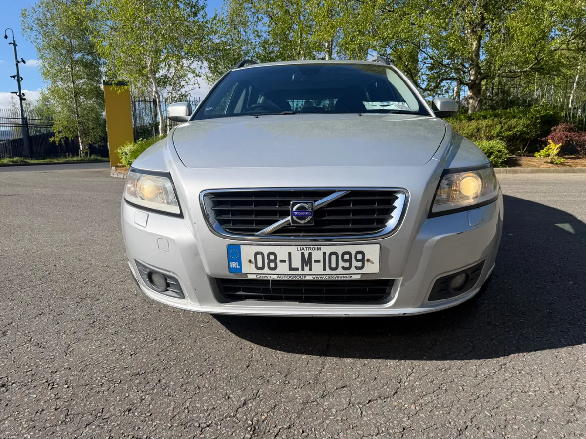 Volvo V50 1.6D Sportswagon - Image 2