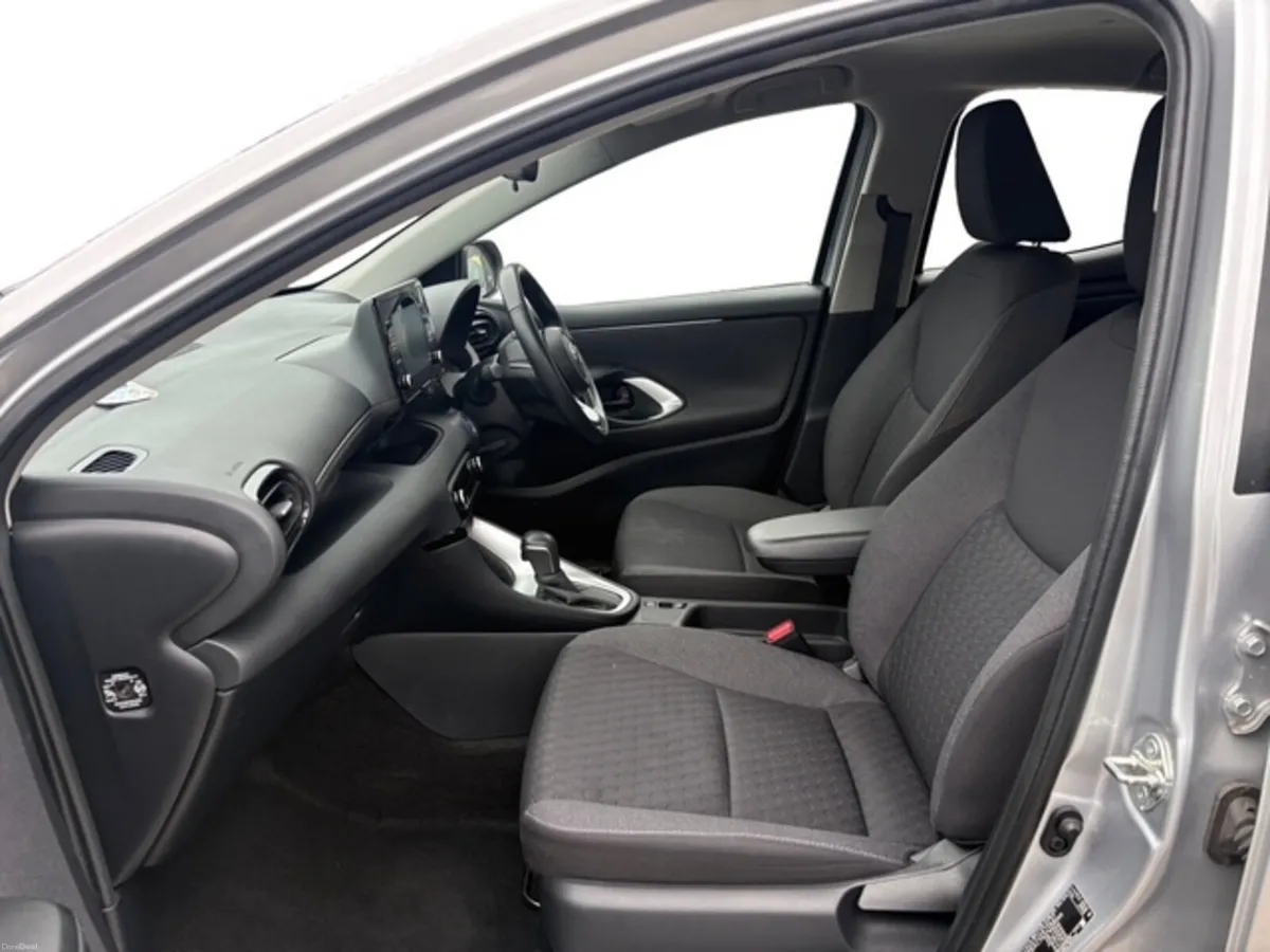 Toyota Yaris 2023 HYBRID IRISH - Image 4