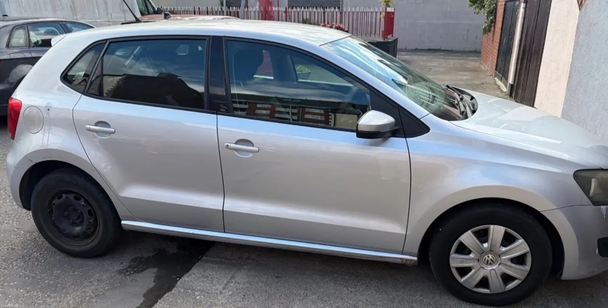Volkswagen Polo 2011 - Image 4