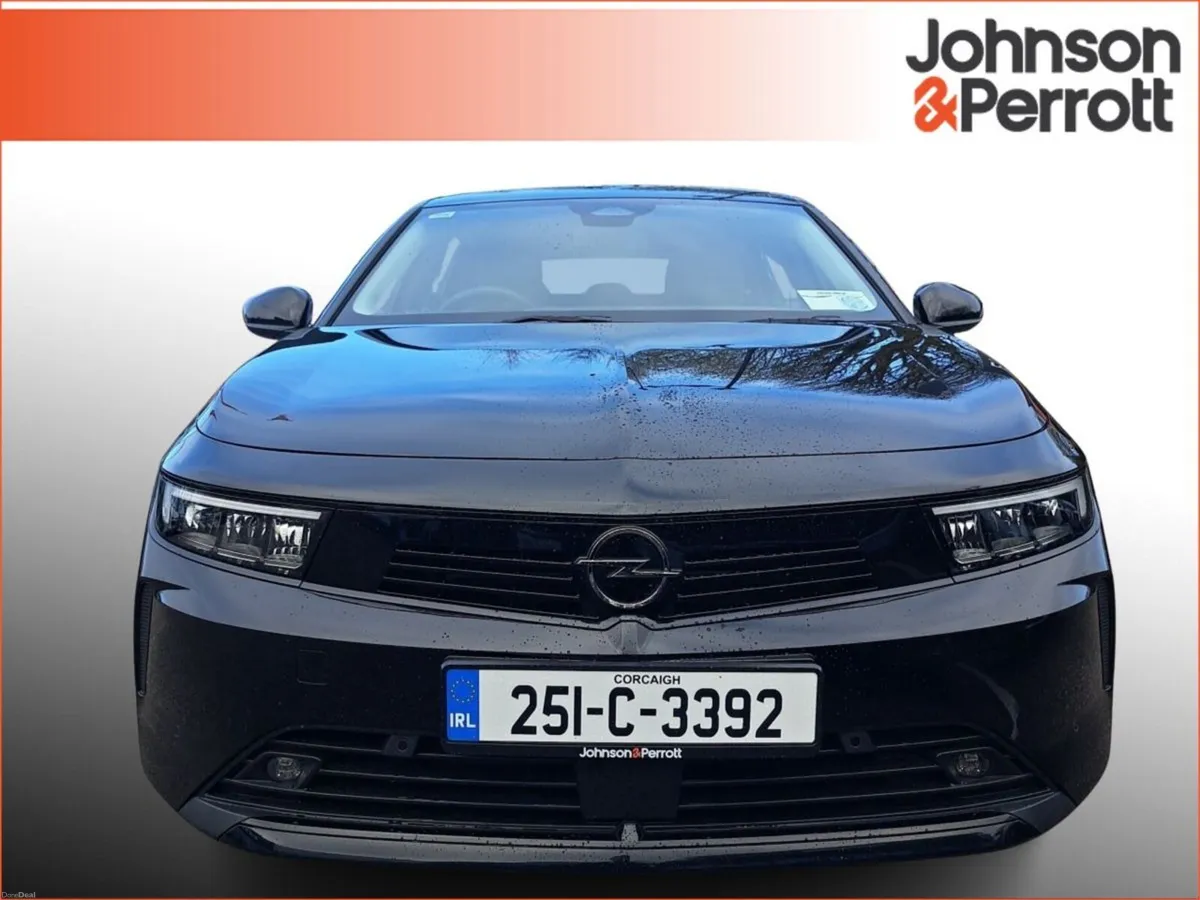 Opel Astra Elegance 1.2 Turbo 110PS Petrol 6 Speed - Image 6