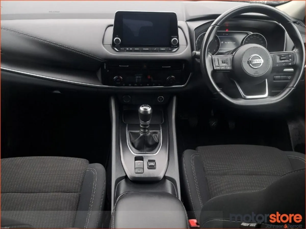Nissan Qashqai 1.3 PET MILD HYBRID SV - Image 3