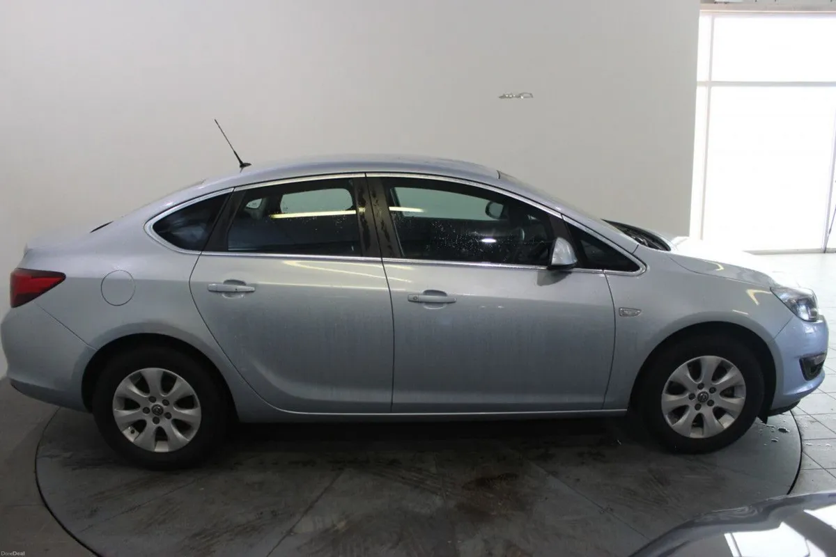Opel Astra 1.6CDTi 110PS S/S - TENDER 32 - Image 4