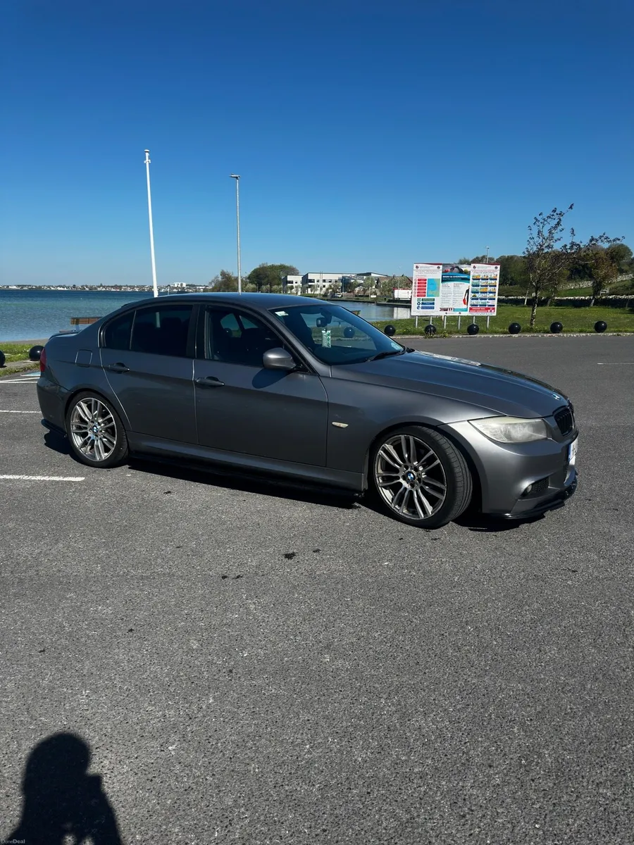 BMW 318d - Image 2