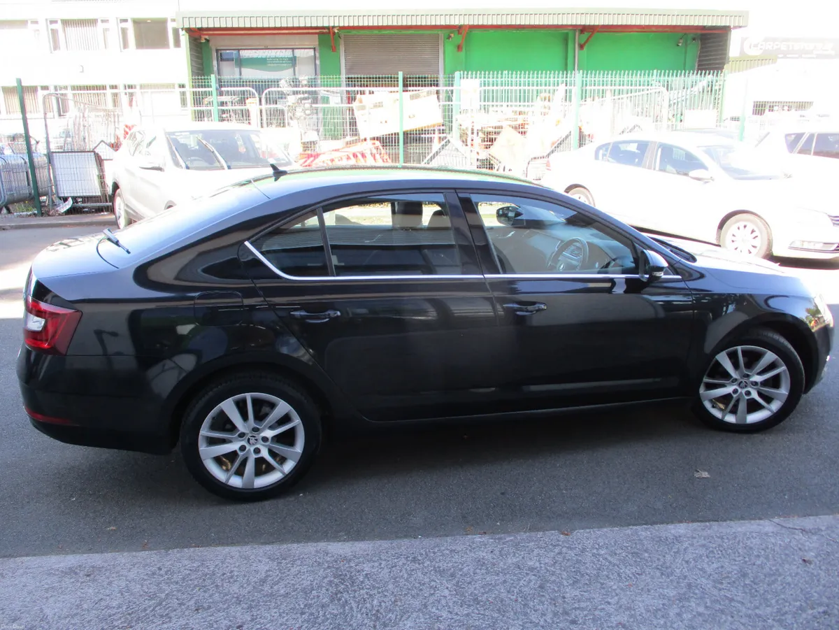 Skoda Octavia Style 1.6 tdi  2020 - Image 4