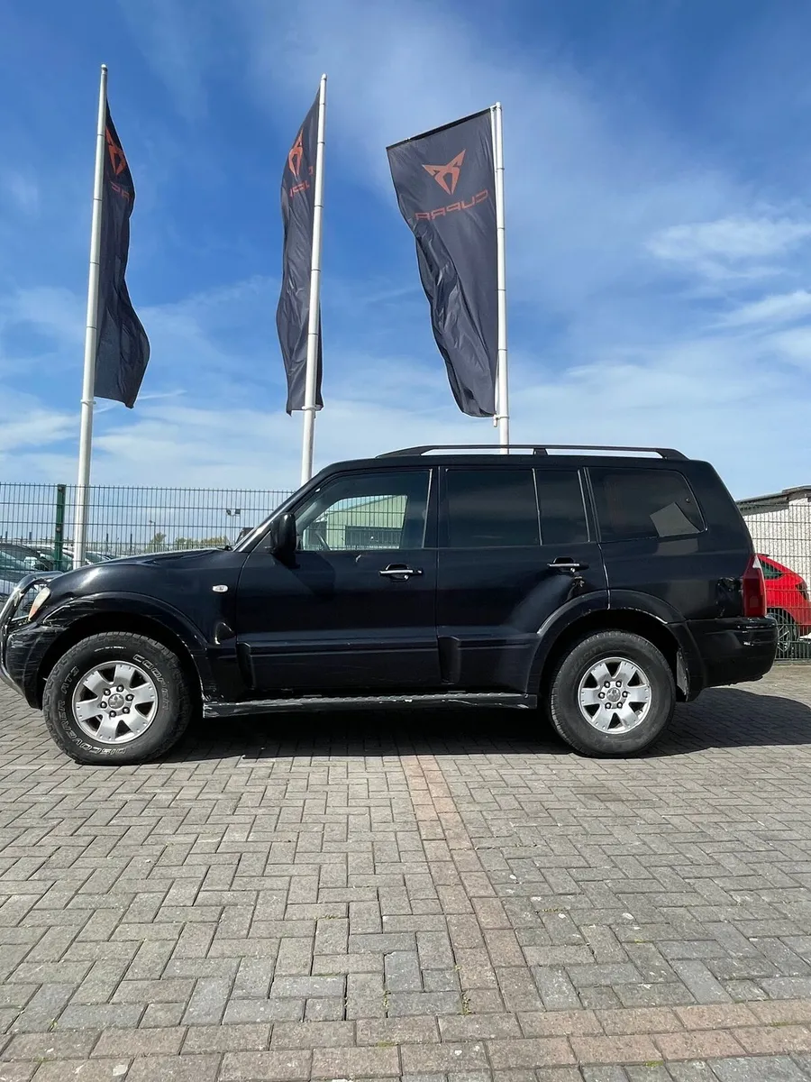** CVRT 10/26 ** MITSUBISHI PAJERO - Image 4