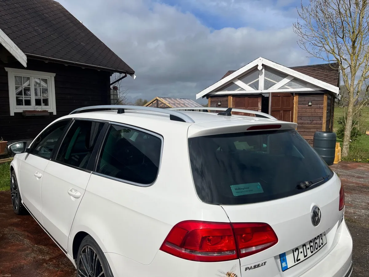 Volkswagen Passat 2012 - Image 1