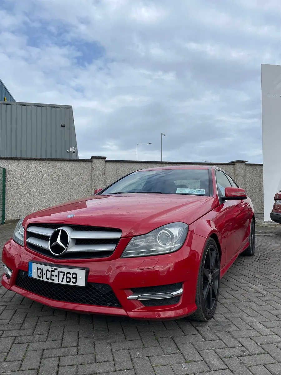 ** NCT 08/2026 **AMG SPEC - Image 1