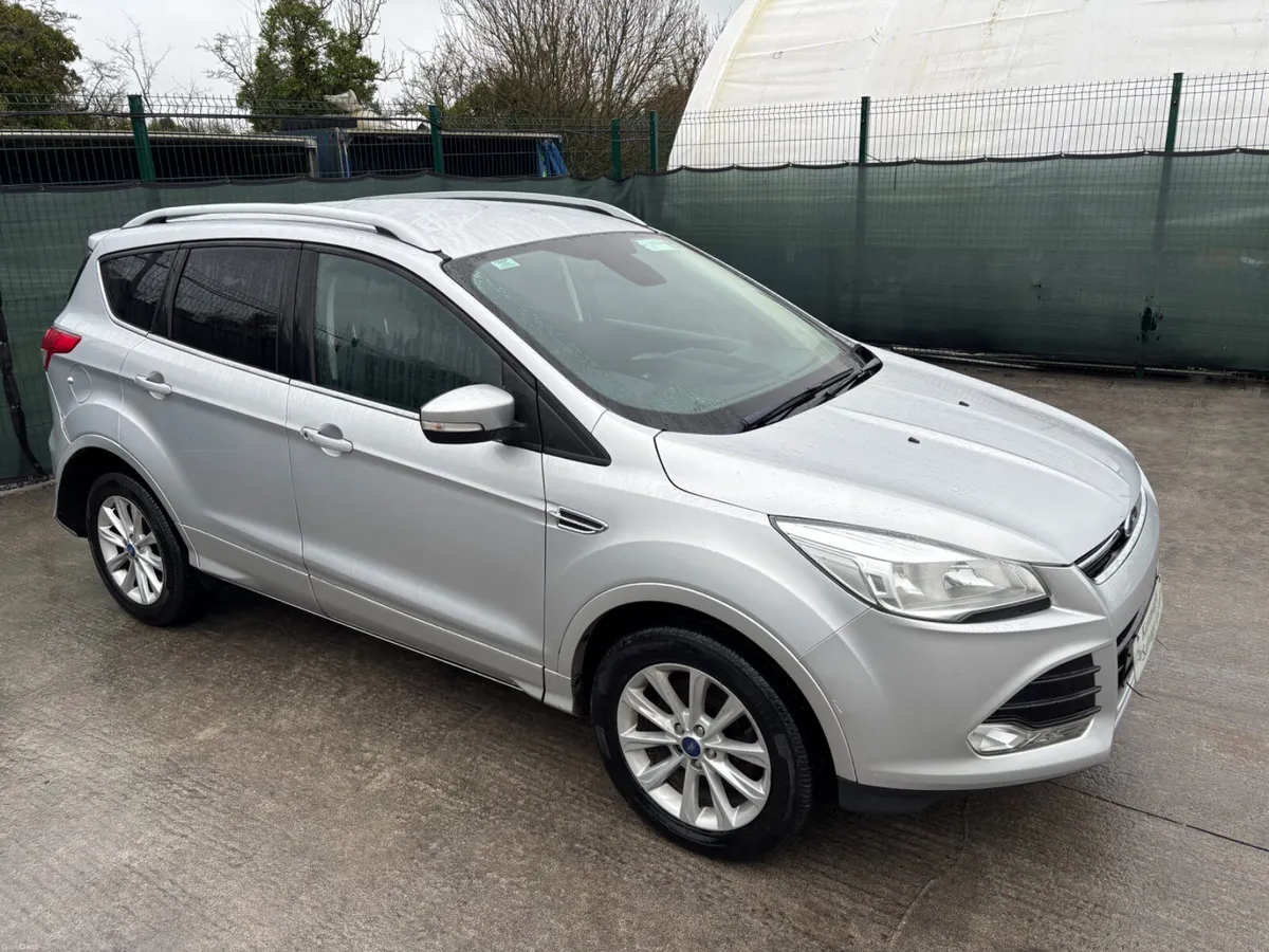 162 Ford Kuga Crew cab Drive Home - Image 2