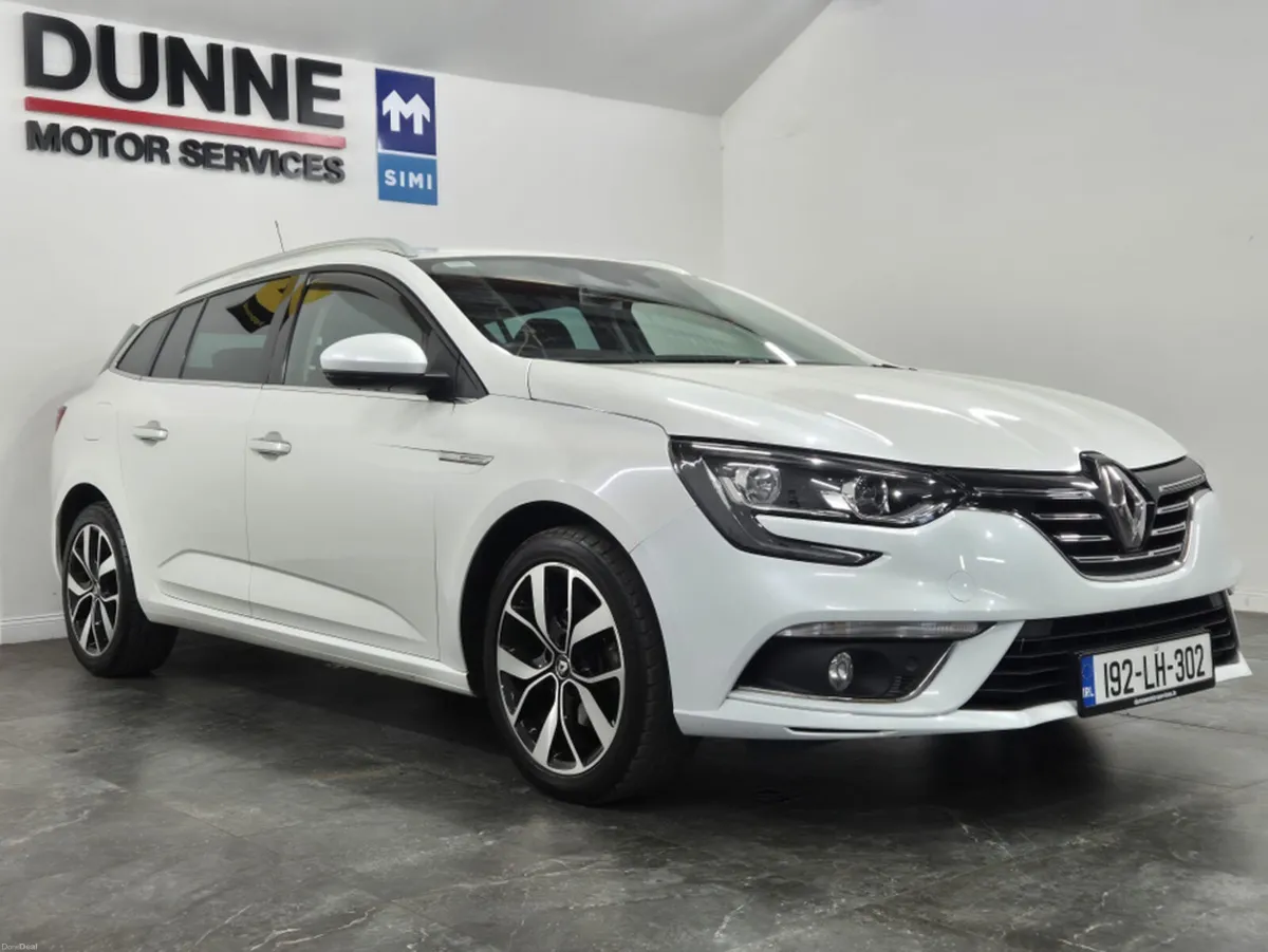 Renault Megane **ICONIC ST SPORT TOURER **CRUISE C - Image 4
