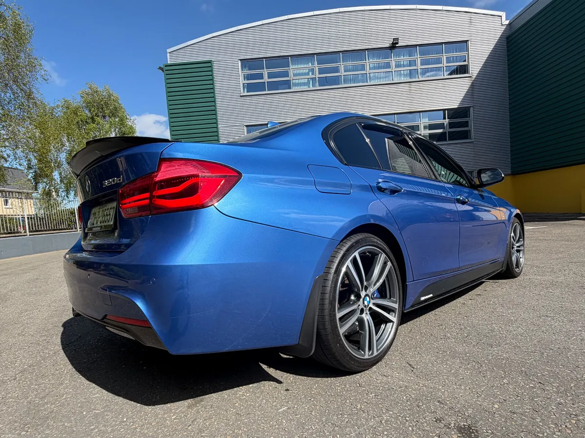 BMW 320D MSPORT Shadow Edition Auto - Image 4
